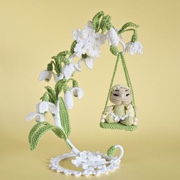 Flower children - Elva Snowdrops amigurumi pattern by SaphirhaseDesign