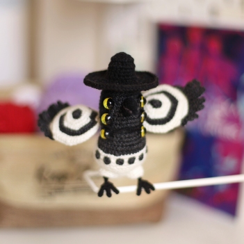 K-pop Magpie Sussie amigurumi pattern by Loopy Pattern