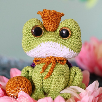 Finnegan the frog prince amigurumi pattern by LikeALigerCrochet