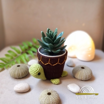 Turtle Plant Pot Cover amigurumi pattern by SefyCrochet