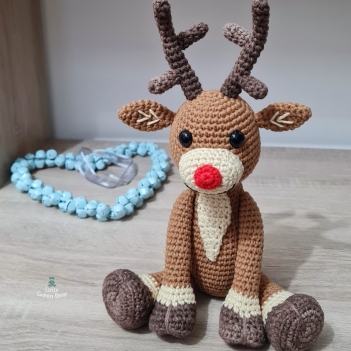 He is 6.5 inches tall (if using sam amigurumi pattern by Little Green Bear