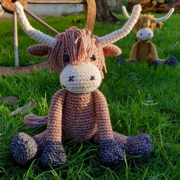 Ogden the Ox amigurumi pattern by Little Green Bear