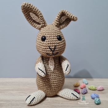 Rodney the Rabbit amigurumi pattern by Little Green Bear