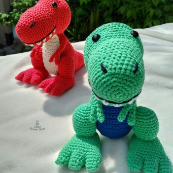 Travis the T-Rex amigurumi pattern by Little Green Bear
