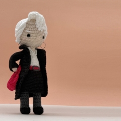 Miranda Priestly Tribute amigurumi pattern by Amour Fou