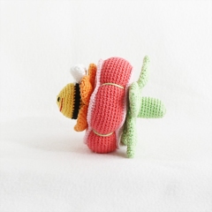Rattle Flower amigurumi by Madelenon