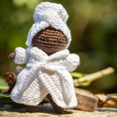 Lil curvy amigurumi by Ahooka