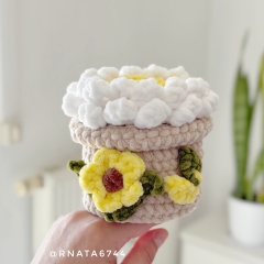 Crochet Flower Pot with Frog  amigurumi pattern by RNata