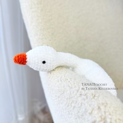 Silly Goose amigurumi pattern by TANATIcrochet