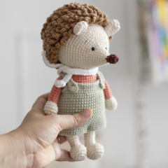 Oliver, the hedgehog amigurumi by GatoFio