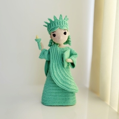 Patriotic Dolls amigurumi pattern by Fluffy Tummy
