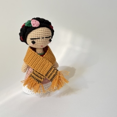 Frida Kahlo amigurumi pattern by Amigurumi Boy