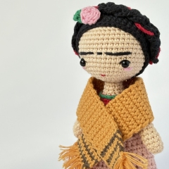 Frida Kahlo amigurumi by Amigurumi Boy