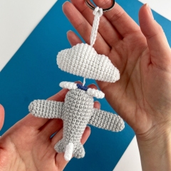 Airplane with cloud keychain amigurumi pattern by AmiGuide