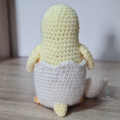Charles the Chick amigurumi by Little Green Bear