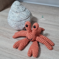 Horace the Hermit Crab amigurumi pattern by Little Green Bear