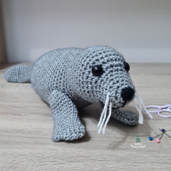 Sandy the Seal amigurumi by Little Green Bear