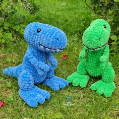 Tom the T-Rex amigurumi by Little Green Bear