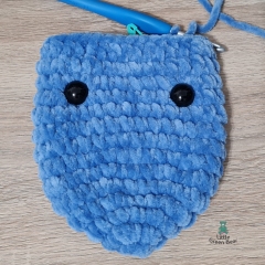Tom the T-Rex amigurumi pattern by Little Green Bear