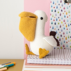 Scoop the Pelican amigurumi pattern by airali design