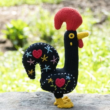 Galo de Barcelos Rooster amigurumi pattern by MevvSan