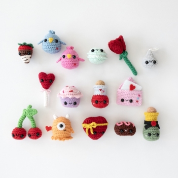 14 Days of Mini Valentine Amigurumi amigurumi pattern by A Menagerie of Stitches