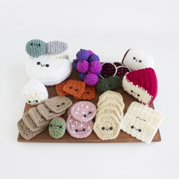 Charcuterie Board amigurumi pattern by A Menagerie of Stitches