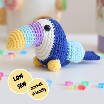 Tilly the toucan amigurumi pattern by LikeALigerCrochet