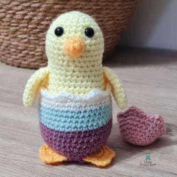 Charles the Chick amigurumi pattern by Little Green Bear