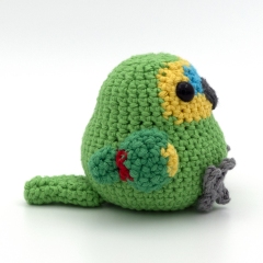 Amazon Parrot amigurumi pattern by MevvSan
