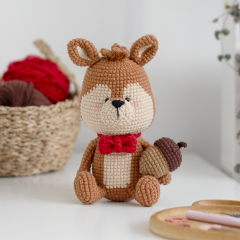 Stephen, the squirrel amigurumi pattern by GatoFio