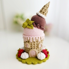 Ice cream house amigurumi pattern by Fluffy Tummy