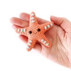 Starfish amigurumi pattern by Stitch by Fay