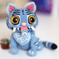 K-pop Tiger Derpy amigurumi pattern by Loopy Pattern