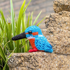 Pebble the kingfisher amigurumi by LikeALigerCrochet