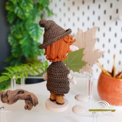 Momiji the Woodland Elf amigurumi pattern by SefyCrochet