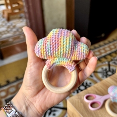 Cloud Rattle amigurumi by Domigurumi