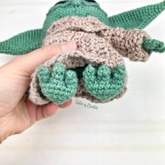 Green Alien amigurumi pattern by Domigurumi