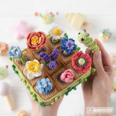 Flower Field ('Mini Kingdom') amigurumi pattern by AradiyaToys