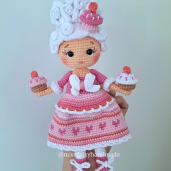 Marie Antoinette: Let them eat cake