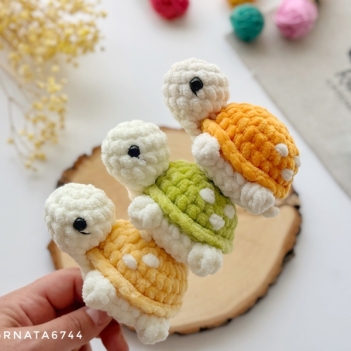 Crochet Mini Turtle amigurumi pattern by RNata