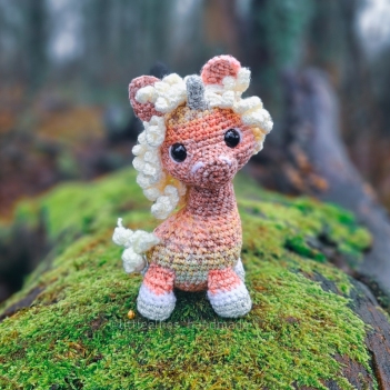Pecan the Pony amigurumi pattern by LittleEllies_Handmade
