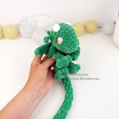 The Palm Sized Snuggler Dragon amigurumi by TANATIcrochet