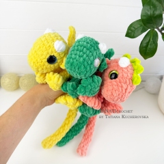 The Palm Sized Snuggler Dragon amigurumi pattern by TANATIcrochet