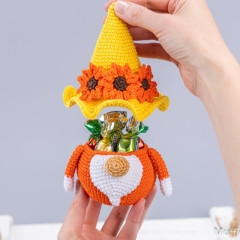 Sunflower Gnome Candy Keeper amigurumi by Mufficorn