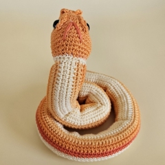 Roswitha the Snake amigurumi pattern by SaphirhaseDesign