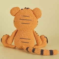 Theodor the Tiger amigurumi by SaphirhaseDesign