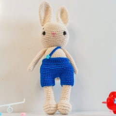 Ace the Little Aviator Bunny amigurumi pattern by EmmaS Dolls