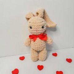 Cuddle Bunny amigurumi pattern by EmmaS Dolls