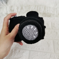 Vintage DSLR Camera Pattern amigurumi pattern by EmmaS Dolls